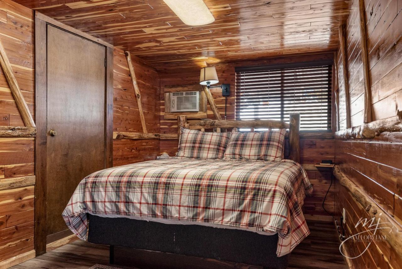 Log Cabin Inn Eureka Springs Exterior foto