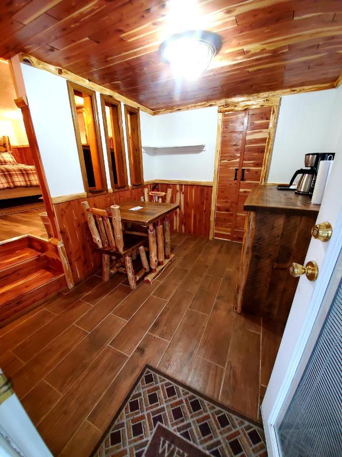 Log Cabin Inn Eureka Springs Exterior foto